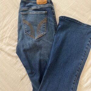 Hollister curvy MID Rise Boot Jean